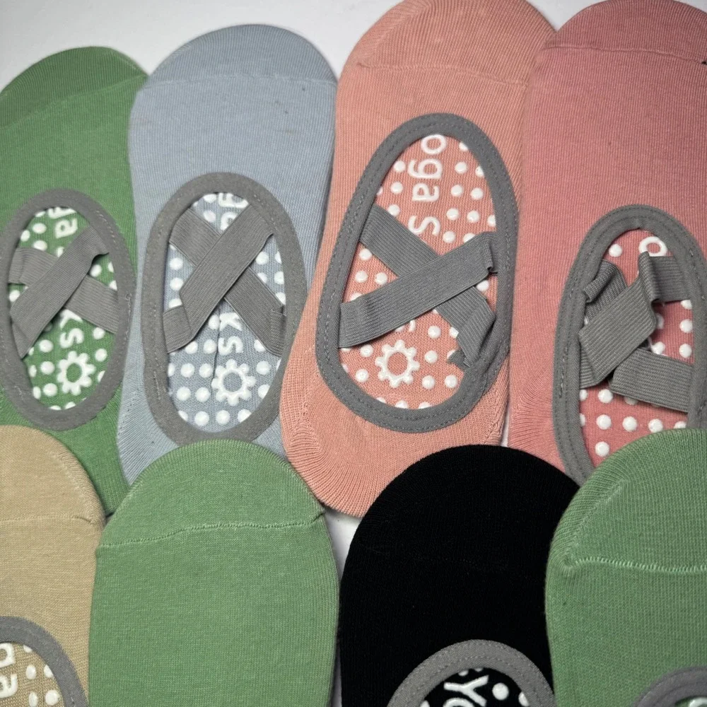 NEW Women's Yoga Socks Non Slip‎ Grip Ballet Pilates Barre Fitness Set of 8 Pack